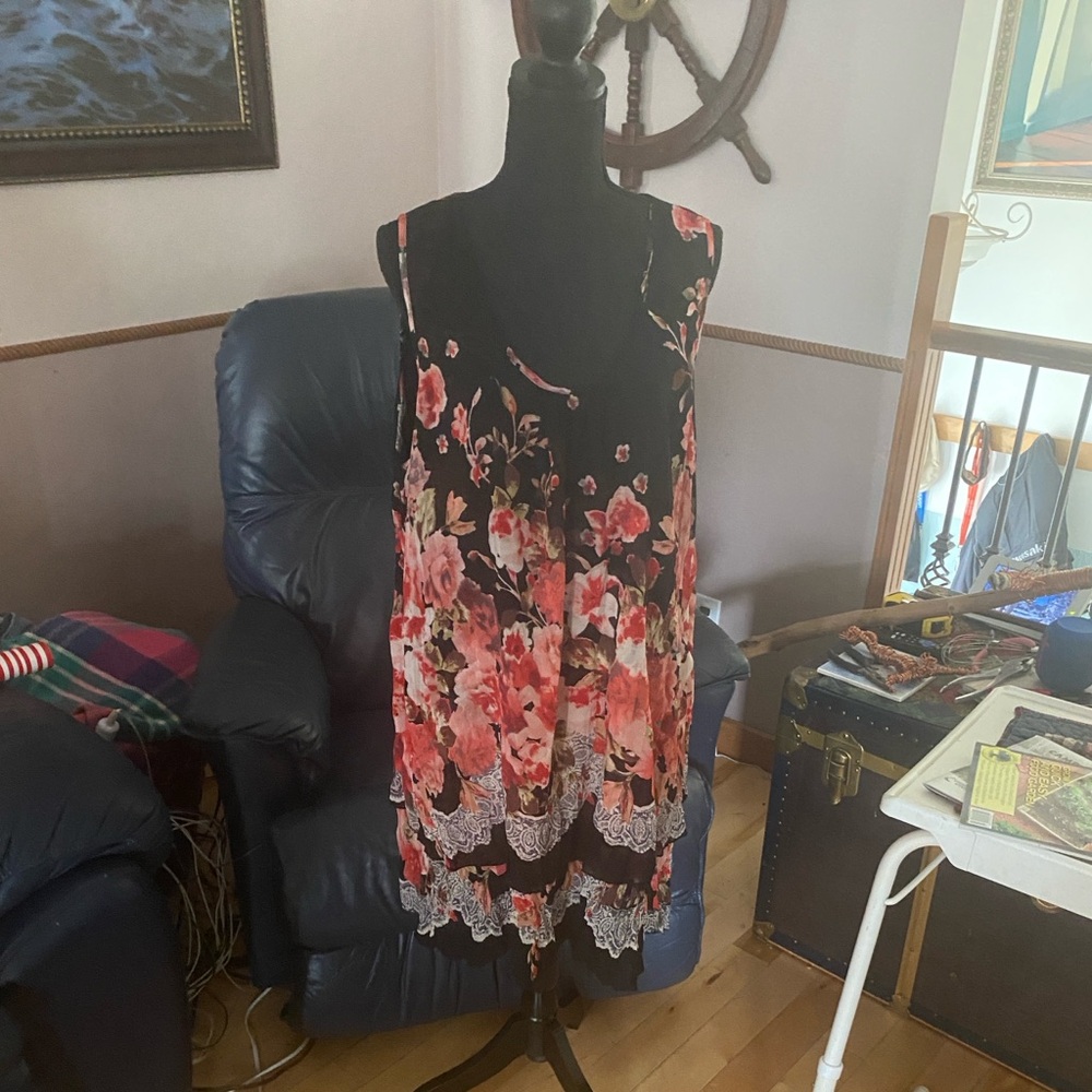 Papillon Blanc Floral Maxi Dress - Black and Orange